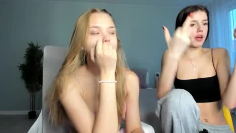 Mona online show from 8, 11, 2025