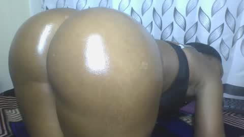 Snapshot of flora_fantasy chatting on 19, 5, 2026 fantasy online show from 19, 5, 2026