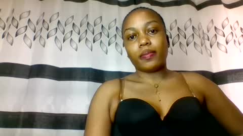 Snapshot of flora_fantasy chatting on 28, 5, 2026 fantasy online show from 28, 5, 2026