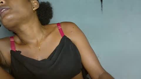 florencia011 online show from 10, 2, 2025