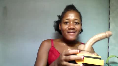 florencia011 online show from 12, 2, 2025