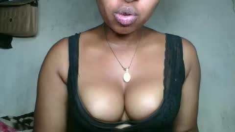 florencia011 online show from 26, 10, 2025