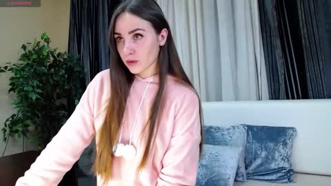 Flouvet online show from 14, 9, 2025