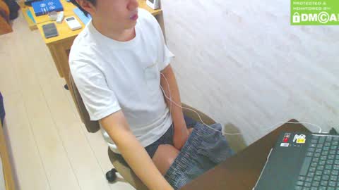 flowerbox online show from 2, 1, 2025