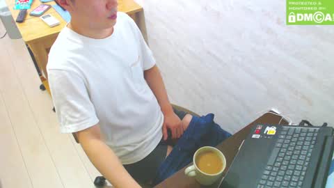 flowerbox online show from 5, 1, 2025