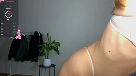 Snapshot of flowercandy33 chatting on 28, 12, 2024 Flower online show from 28, 12, 2024