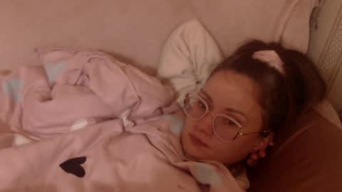 Snapshot of flowercandydoll chatting on 30, 4, 2026 say meow and send tip online show from 30, 4, 2026