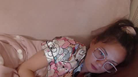 Snapshot of flowercandydoll chatting on 7, 5, 2026 say meow and send tip online show from 7, 5, 2026