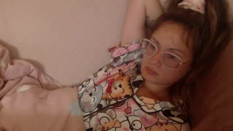 Snapshot of flowercandydoll chatting on 3, 6, 2026 say meow and send tip online show from 3, 6, 2026