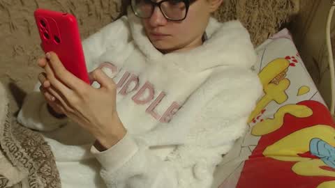 say meow and send tip  online show from 18, 1, 2025