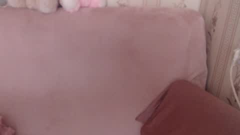 Snapshot of flowercandydoll13 chatting on 8, 5, 2026 say meow and send tip online show from 8, 5, 2026