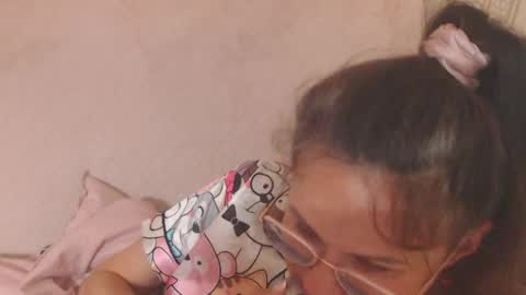 Snapshot of flowercandydoll13 chatting on 17, 5, 2026 say meow and send tip online show from 17, 5, 2026