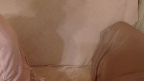 Snapshot of flowercandydoll13 chatting on 22, 5, 2026 say meow and send tip online show from 22, 5, 2026