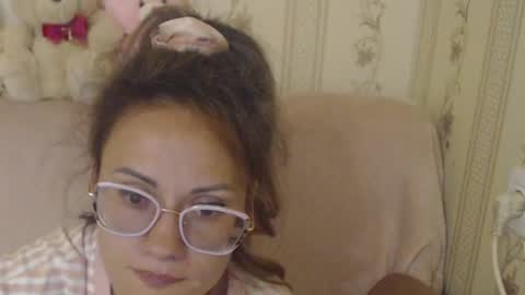 Snapshot of flowercandydoll13 chatting on 1, 6, 2026 say meow and send tip online show from 1, 6, 2026