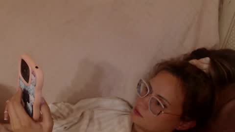 Snapshot of flowercandydoll13 chatting on 28, 6, 2026 say meow and send tip online show from 28, 6, 2026