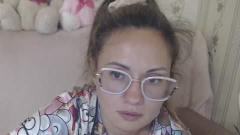 Snapshot of flowercandydoll13 chatting on 5, 7, 2026 say meow and send tip online show from 5, 7, 2026