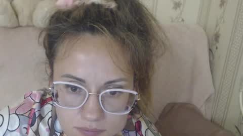 Snapshot of flowercandydoll13 chatting on 7, 7, 2026 say meow and send tip online show from 7, 7, 2026