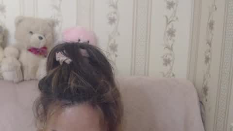 Snapshot of flowercandydoll13 chatting on 8, 7, 2026 say meow and send tip online show from 8, 7, 2026
