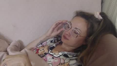 Snapshot of flowercandydoll13 chatting on 22, 7, 2026 say meow and send tip online show from 22, 7, 2026