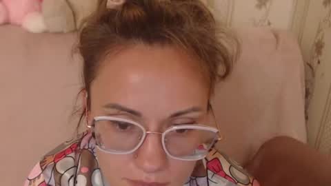 Snapshot of flowercandydoll13 chatting on 27, 7, 2026 say meow and send tip online show from 27, 7, 2026