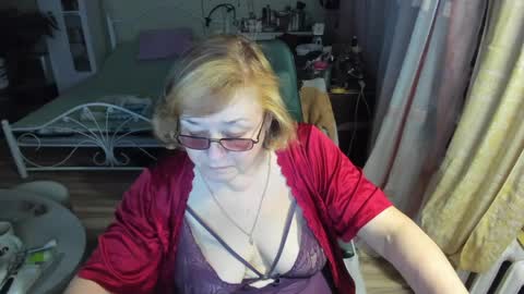 Flowerlower online show from 18, 4, 2026