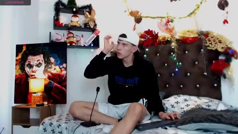 flowers109 online show from 2, 1, 2025