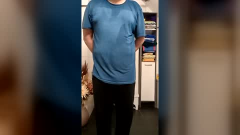 fluffybutt_ online show from 5, 7, 2026