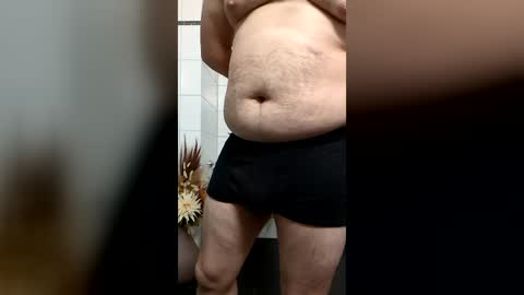 fluffybutt_ online show from 28, 7, 2026