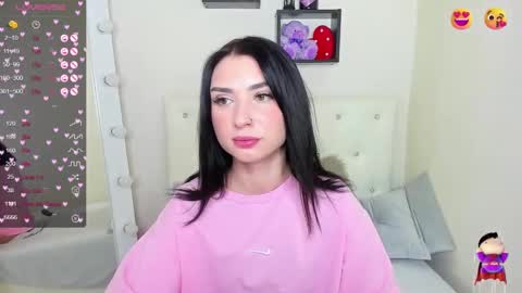 Lina online show from 6, 12, 2024