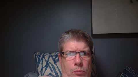 Snapshot of fluidconscience chatting on 18, 11, 2025 FluidConscience online show from 18, 11, 2025