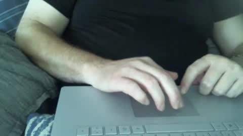 Snapshot of fluidconscience chatting on 28, 11, 2025 FluidConscience online show from 28, 11, 2025