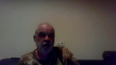 Snapshot of flutto chatting on 31, 5, 2026 flutto online show from 31, 5, 2026