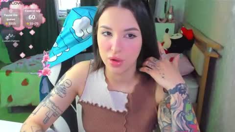 Snapshot of folinskaayaa chatting on 9, 6, 2026 folinskaayaa online show from 9, 6, 2026