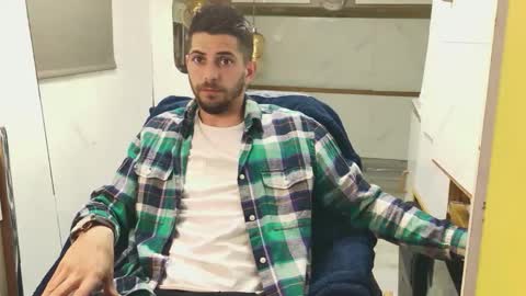 independent model online show from 21, 4, 2026