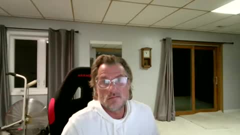 foodforcatfists online show from 2, 4, 2026