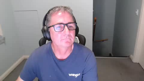 Snapshot of foreshore500 chatting on 6, 2, 2025 Foreshore online show from 6, 2, 2025
