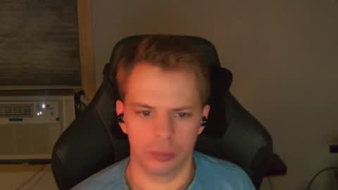 Snapshot of forever_broken chatting on 1, 12, 2025 forever_broken online show from 1, 12, 2025