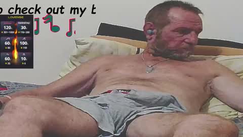 Snapshot of forexxxx_man chatting on 12, 10, 2025 doc online show from 12, 10, 2025