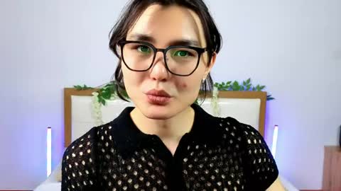 Snapshot of formoverfear chatting on 27, 5, 2026 Yukio online show from 27, 5, 2026