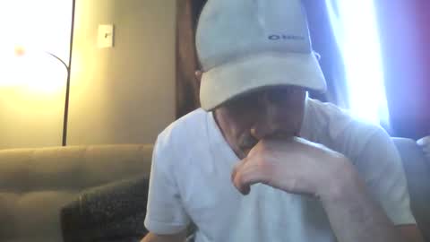 Snapshot of fouraide42 chatting on 13, 12, 2024 fouraide42 online show from 13, 12, 2024