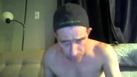 Snapshot of fouraide42 chatting on 18, 12, 2024 fouraide42 online show from 18, 12, 2024