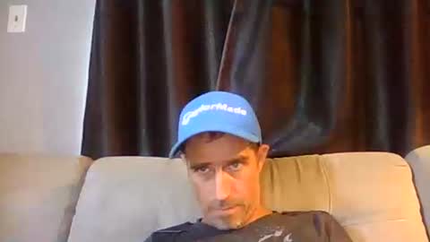 Snapshot of fouraide42 chatting on 9, 9, 2025 fouraide42 online show from 9, 9, 2025