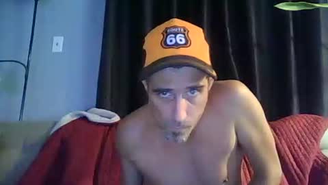 Snapshot of fouraide42 chatting on 16, 9, 2025 fouraide42 online show from 16, 9, 2025