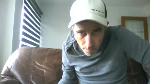 Snapshot of fouraide42 chatting on 17, 11, 2025 fouraide42 online show from 17, 11, 2025