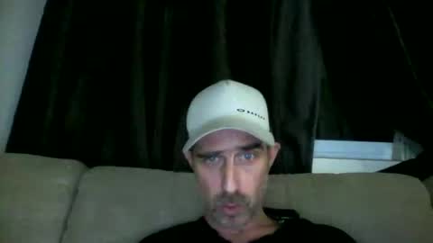 Snapshot of fouraide42 chatting on 6, 1, 2026 fouraide42 online show from 6, 1, 2026