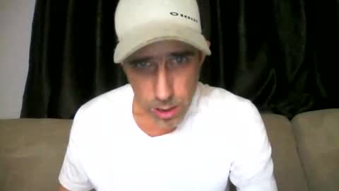 Snapshot of fouraide42 chatting on 15, 3, 2026 fouraide42 online show from 15, 3, 2026