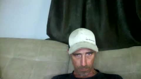 Snapshot of fouraide42 chatting on 1, 6, 2026 fouraide42 online show from 1, 6, 2026