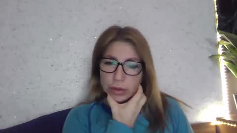 fox_red_lady7 online show from 8, 2, 2025