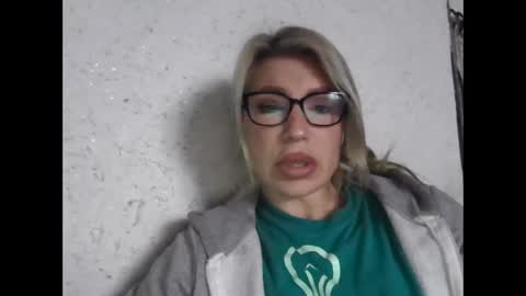 fox_red_lady7 online show from 8, 2, 2026