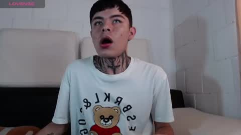 foxbadboy online show from 8, 6, 2026